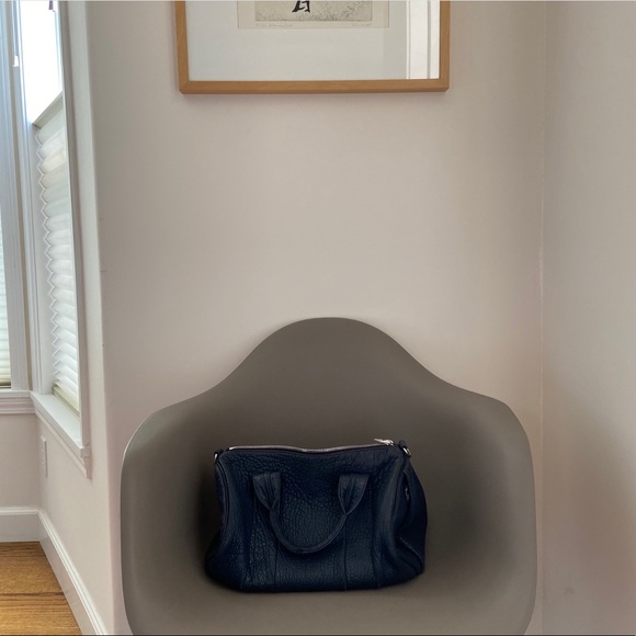 🎁Authentic Alexander Wang Navy Blue Leather Bag w/Studded Bottom 🎁 - Picture 5 of 8